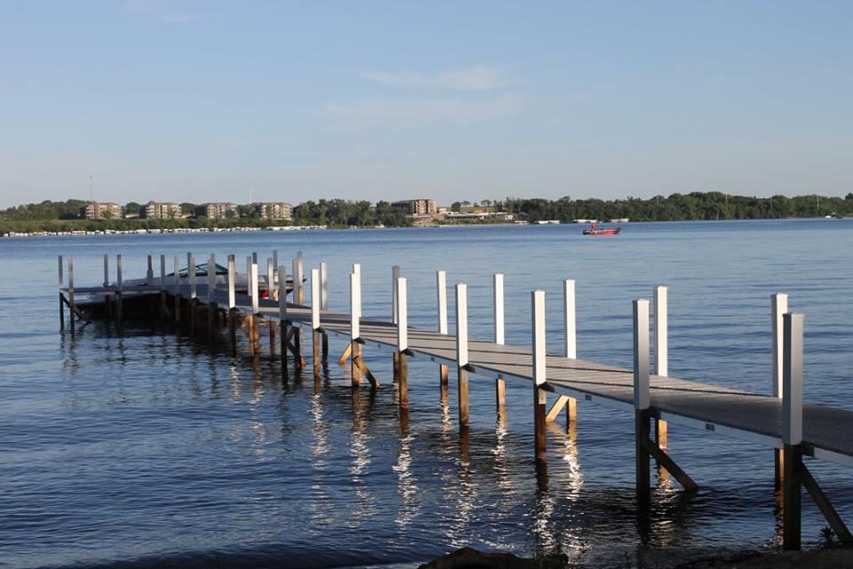 Okoboji Commons Hotel Dış mekan fotoğraf